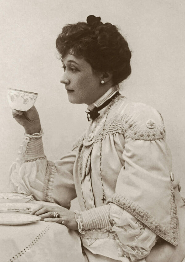 The Origin Of Tea And Tea Culture Today | 3 Amazing Tea Cafes For Your Bucket List